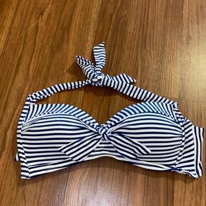 Medium striped bikini top